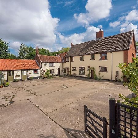 Valley Farmhouse, Westhall Redisham Exterior photo