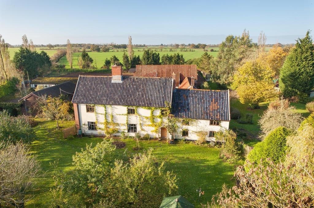 Valley Farmhouse, Westhall Redisham Exterior photo