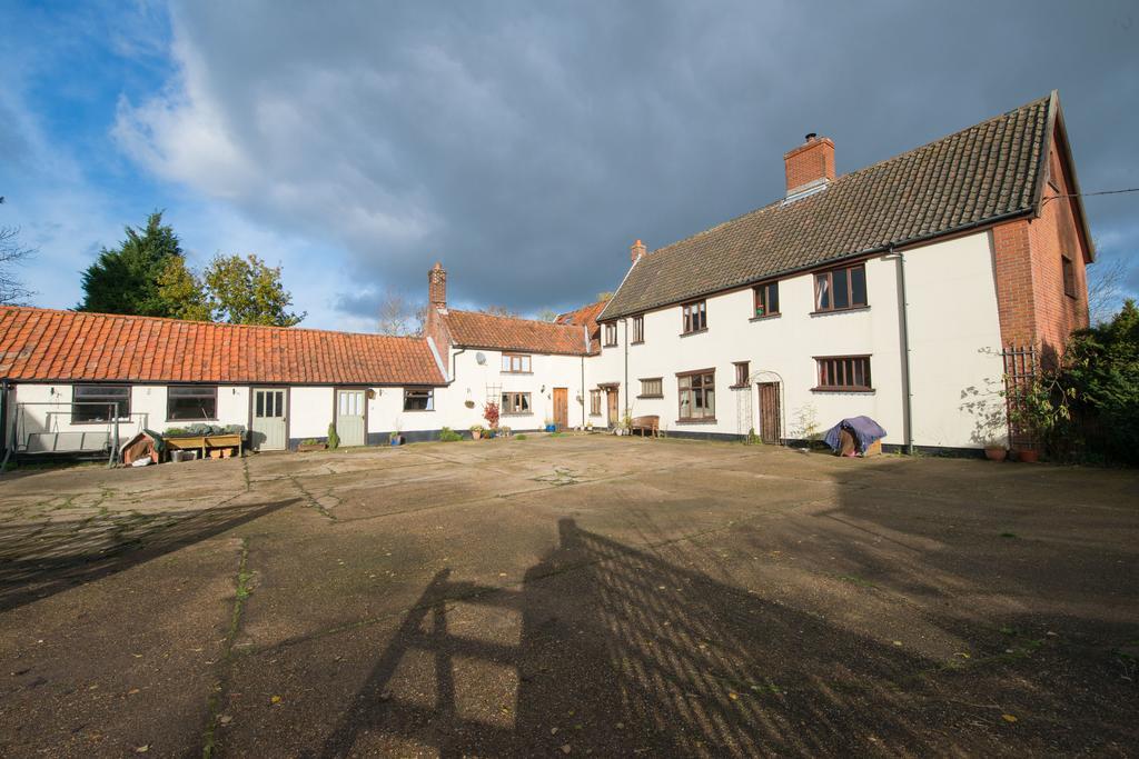 Valley Farmhouse, Westhall Redisham Exterior photo